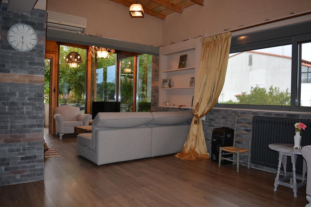 Varkiza'S Cottages Bagian luar foto