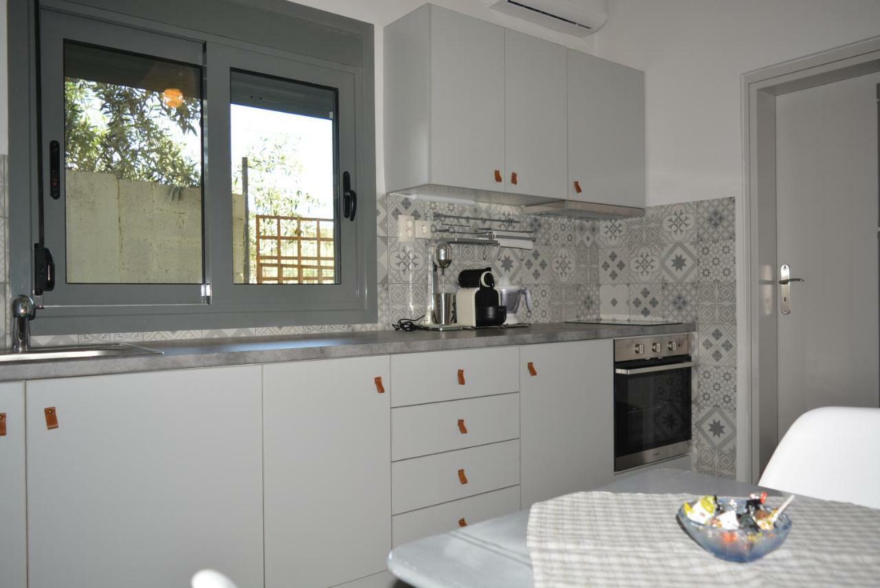 Varkiza'S Cottages Bagian luar foto