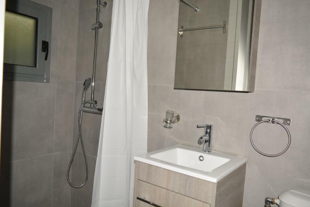 Varkiza'S Cottages Bagian luar foto