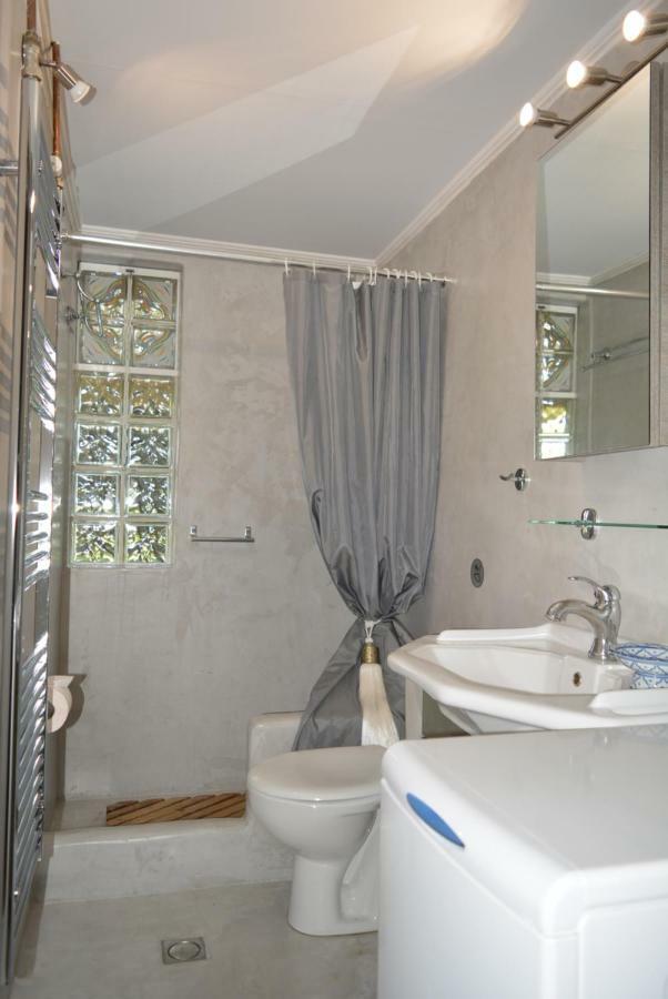 Varkiza'S Cottages Bagian luar foto