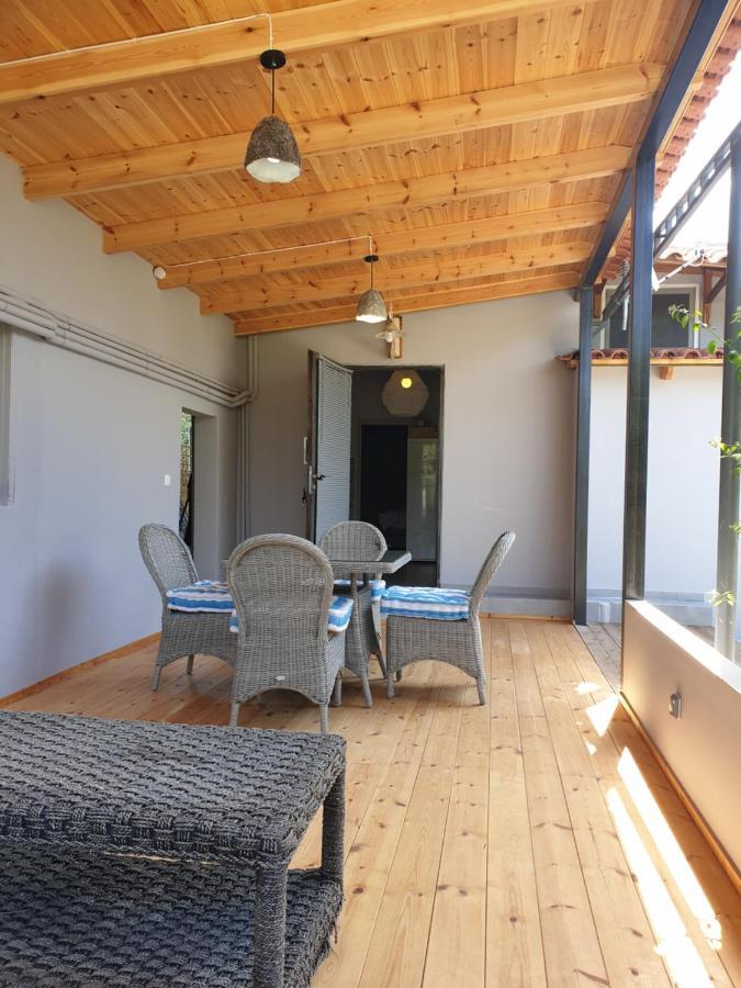 Varkiza'S Cottages Bagian luar foto