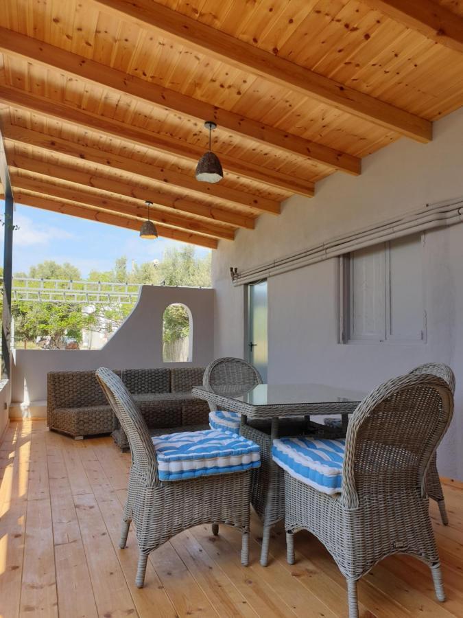 Varkiza'S Cottages Bagian luar foto